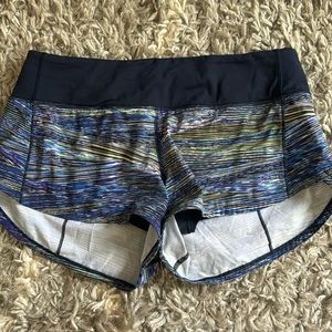 RARE Lululemon multi color Speed 2.5" inseam